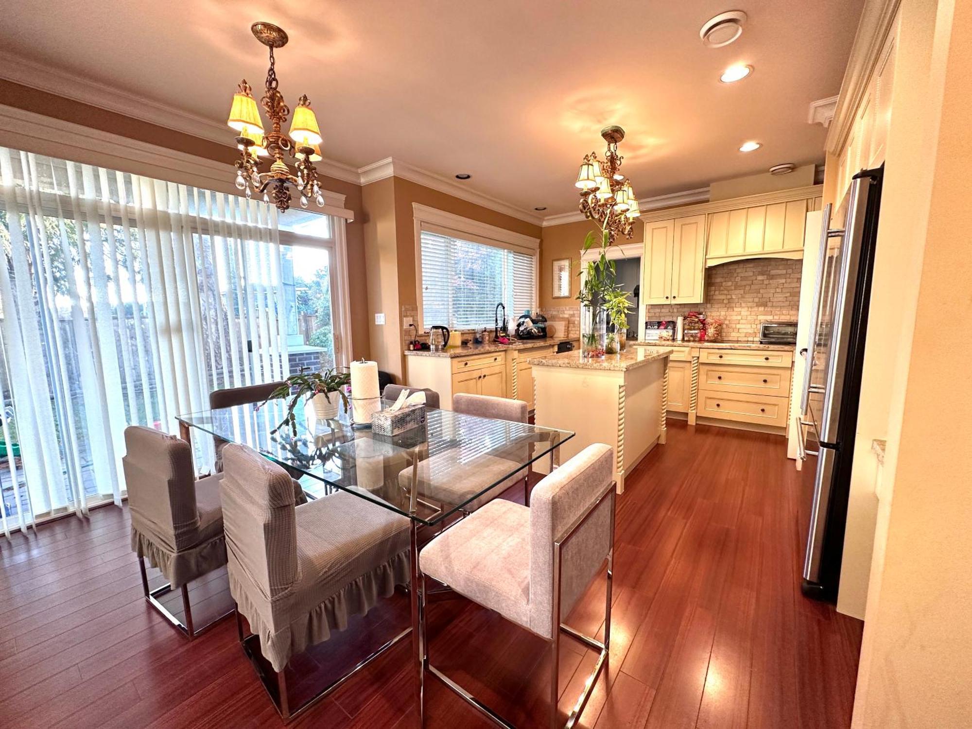 Vancouver Luxury Homestay Richmond Exterior photo