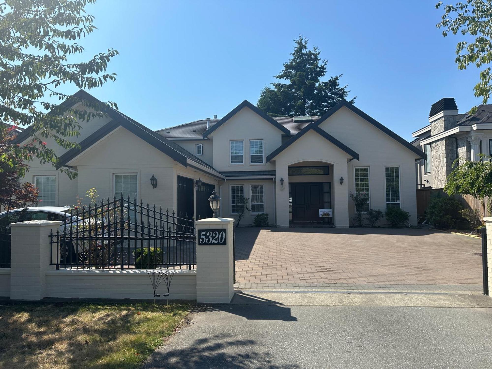 Vancouver Luxury Homestay Richmond Exterior photo